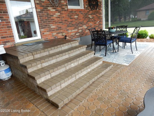 474 Cedar Grove Rd, Shepherdsville, KY 40165