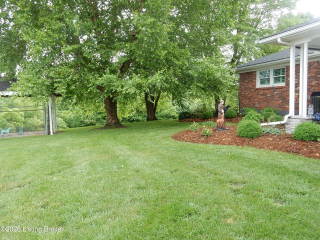 474 Cedar Grove Rd, Shepherdsville, KY 40165