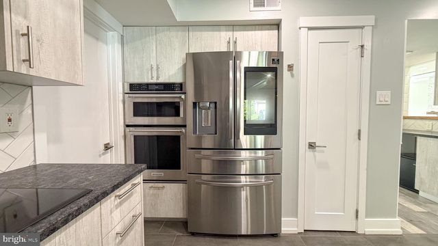 10 CEDARBROOK DR, Horsham, PA 19044