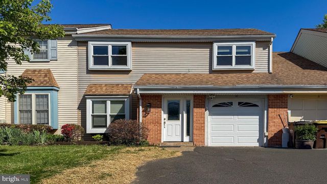 10 CEDARBROOK DR, Horsham, PA 19044
