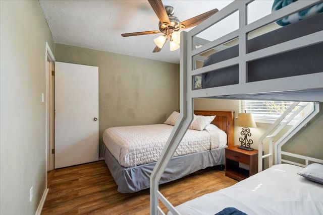 4017 SE Bedford Circle, Lawton, OK 73501