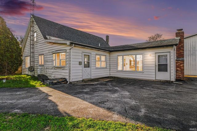 25412 State Road 2, South Bend, IN 46619