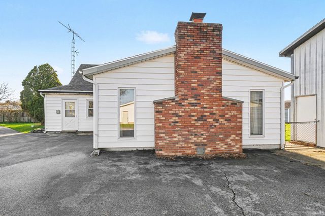 25412 State Road 2, South Bend, IN 46619