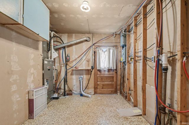25412 State Road 2, South Bend, IN 46619
