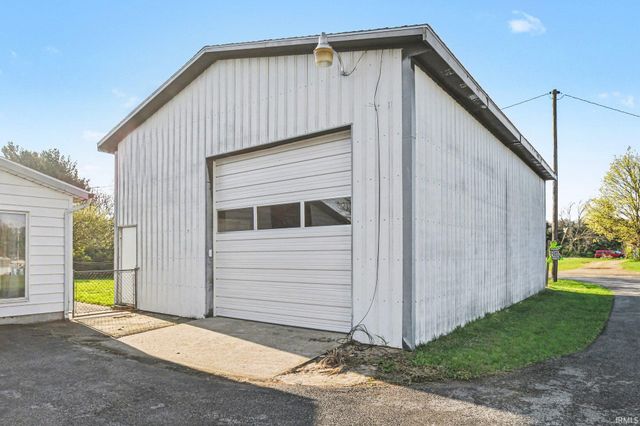 25412 State Road 2, South Bend, IN 46619
