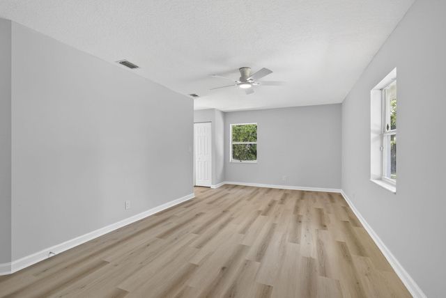 16526 N 78th Rd Road N, The Acreage, FL 33470