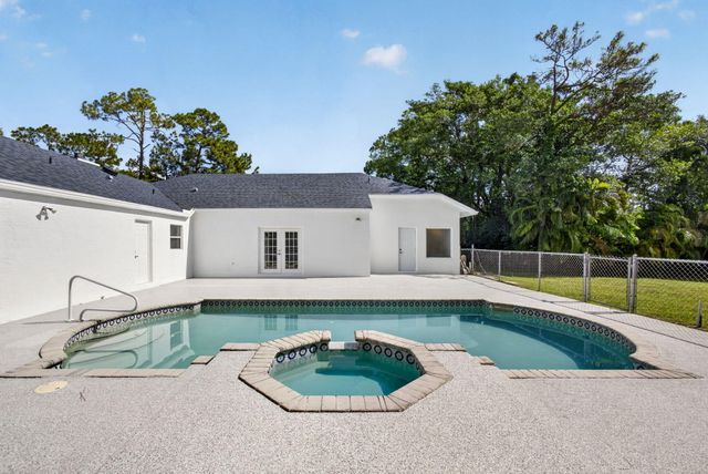 16526 N 78th Rd Road N, The Acreage, FL 33470