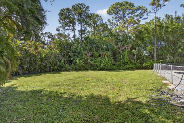 16526 N 78th Rd Road N, The Acreage, FL 33470
