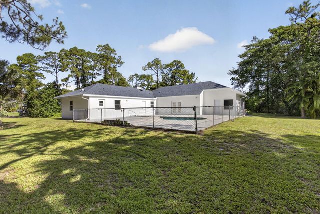 16526 N 78th Rd Road N, The Acreage, FL 33470