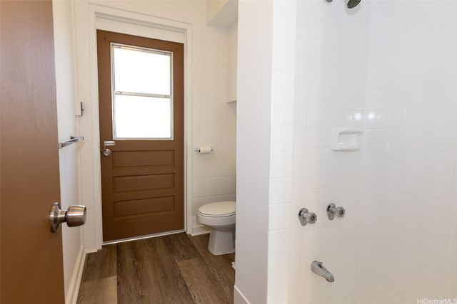 1313 Ahiahi Street, Honolulu, HI 96817