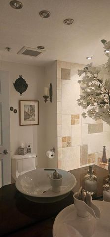 2805 Veronia Drive 107, Palm Beach Gardens, FL 33410