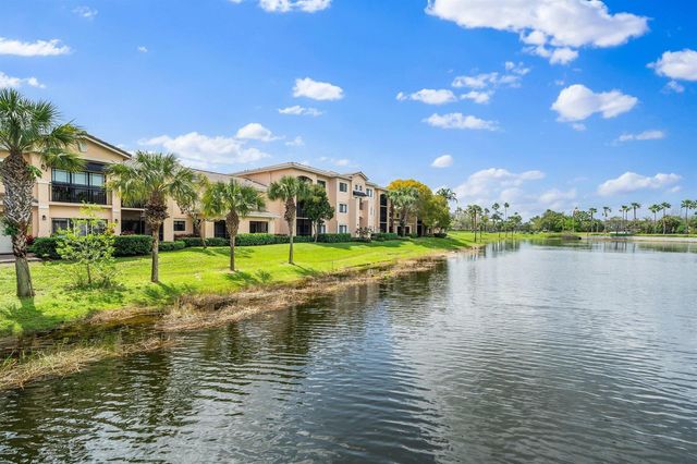2805 Veronia Drive 107, Palm Beach Gardens, FL 33410
