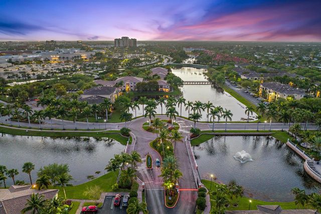 2805 Veronia Drive 107, Palm Beach Gardens, FL 33410
