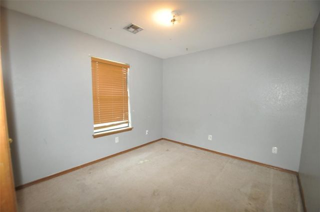 2212 SW 135th Place, Oklahoma City, OK 73170