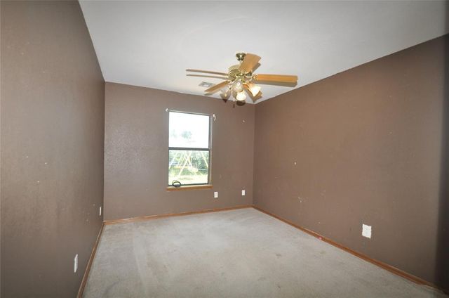 2212 SW 135th Place, Oklahoma City, OK 73170