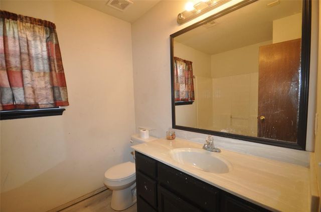 2212 SW 135th Place, Oklahoma City, OK 73170