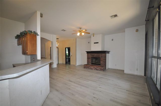 2212 SW 135th Place, Oklahoma City, OK 73170