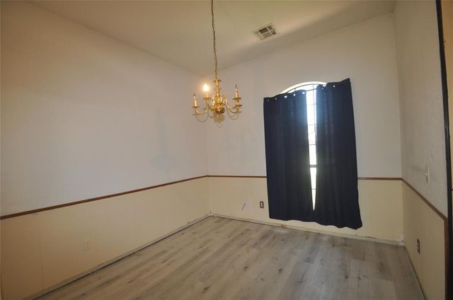 2212 SW 135th Place, Oklahoma City, OK 73170