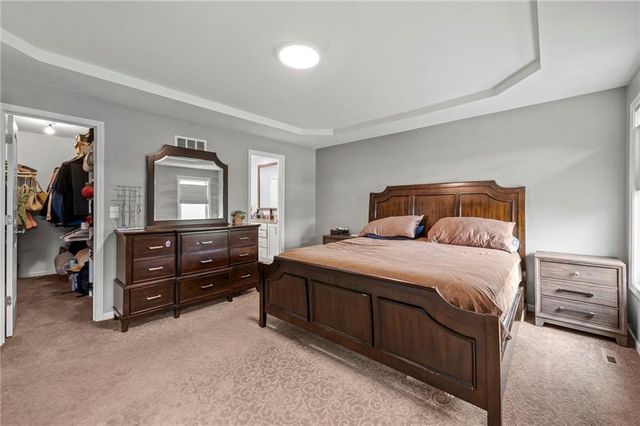 8401 N Wayland Avenue, Kansas City, MO 64153