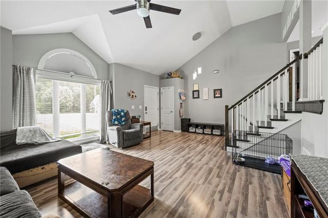 8401 N Wayland Avenue, Kansas City, MO 64153