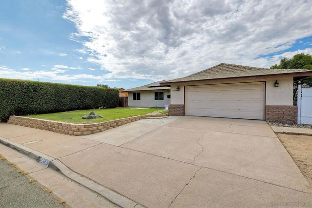 8648 Vista Del Verde, El Cajon, CA 92021