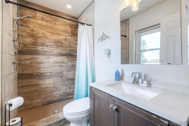 8648 Vista Del Verde, El Cajon, CA 92021