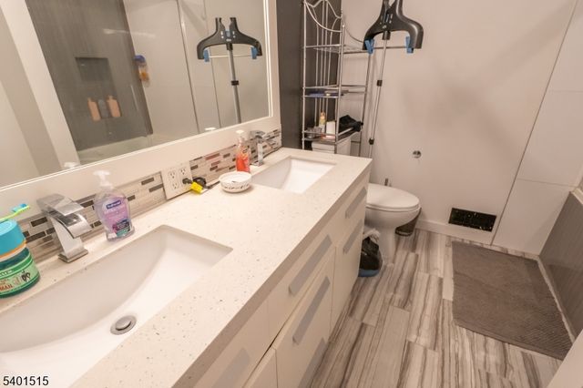 23 Borelle Square, Sayreville Boro, NJ 08859