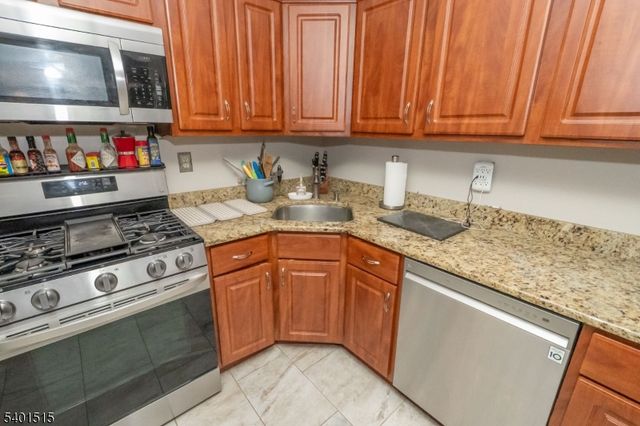 23 Borelle Square, Sayreville Boro, NJ 08859