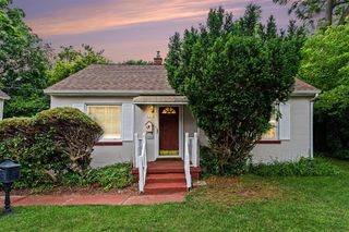 429 Coldbrook Street, Grand Rapids, MI 49503