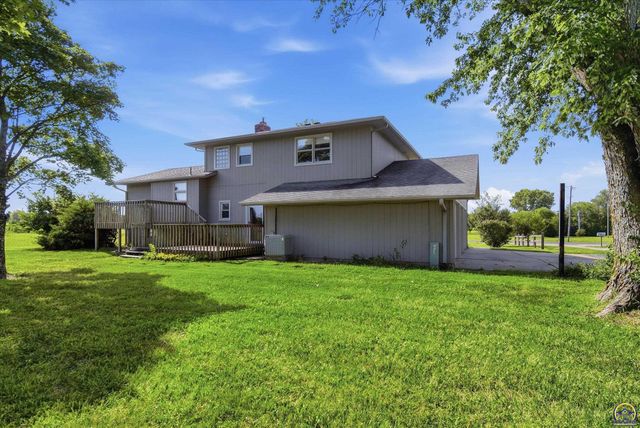 4144 SE 45th St, Berryton, KS 66409