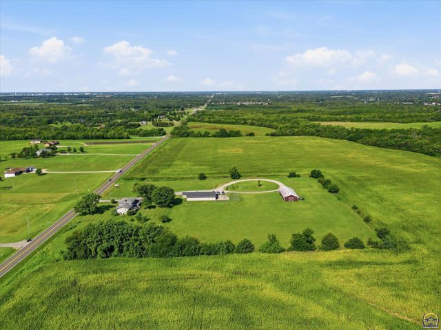 4144 SE 45th St, Berryton, KS 66409