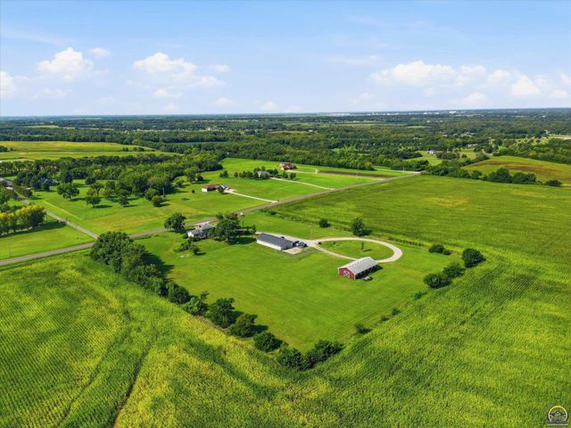 4144 SE 45th St, Berryton, KS 66409