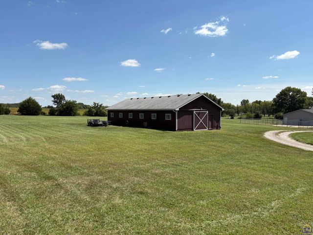 4144 SE 45th St, Berryton, KS 66409