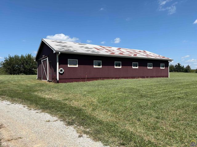 4144 SE 45th St, Berryton, KS 66409