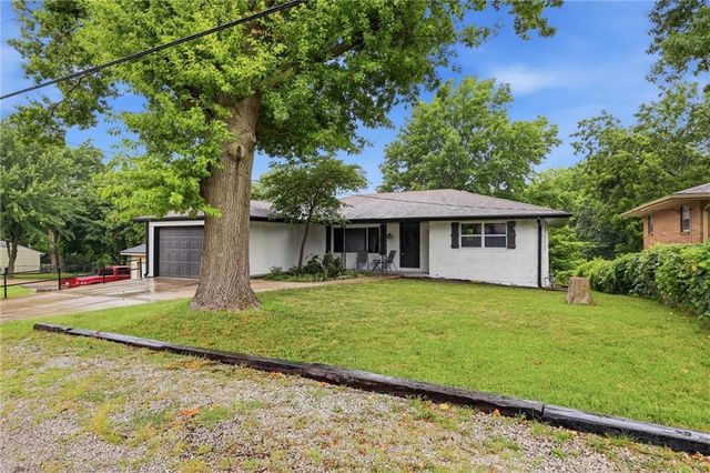 2806 N River Boulevard, Independence, MO 64050