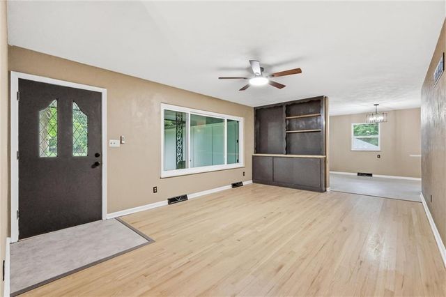 2806 N River Boulevard, Independence, MO 64050