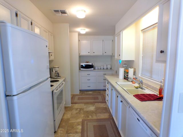 129 E Donna Drive, Queen Valley, AZ 85118