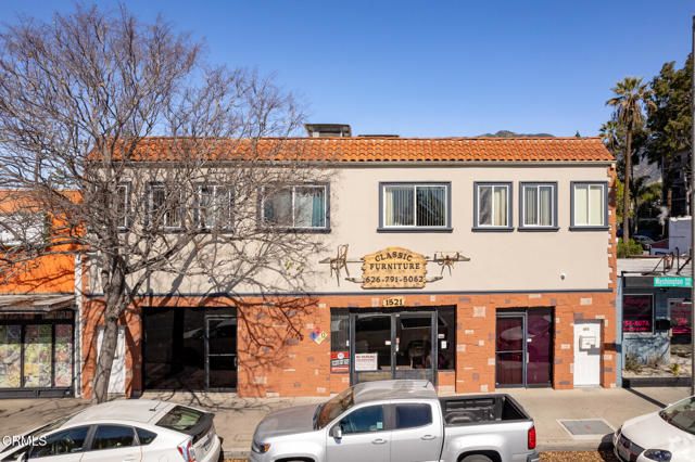 1517 E Washington Boulevard, Pasadena, CA 91104