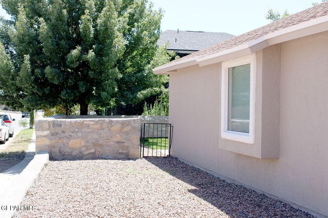 5040 GOLD RANCH Avenue, El Paso, TX 79934