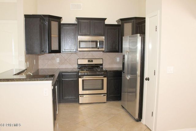 5040 GOLD RANCH Avenue, El Paso, TX 79934