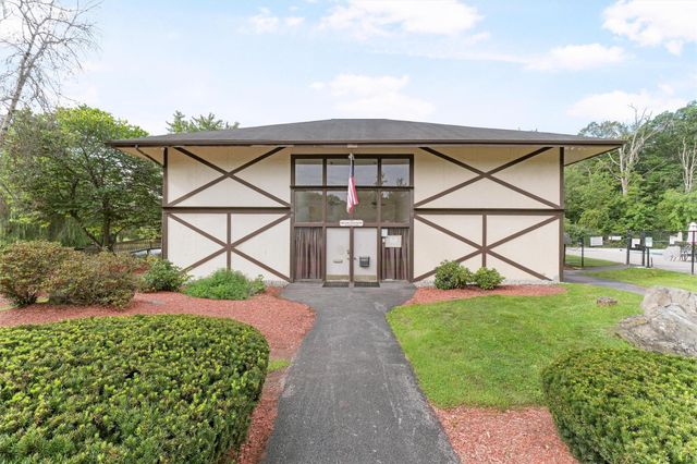 16 Scarborough Lane C, Wappingers Falls, NY 12590