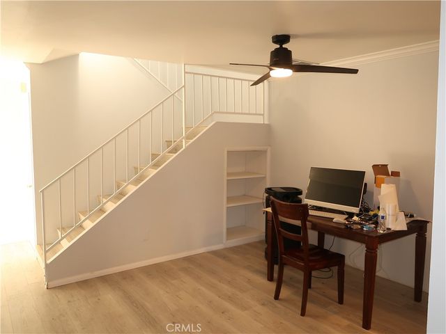 8105 Canby 4, Reseda, CA 91335