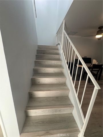8105 Canby 4, Reseda, CA 91335