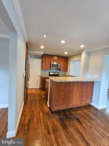 5925 MONTICELLO RD, Alexandria, VA 22303