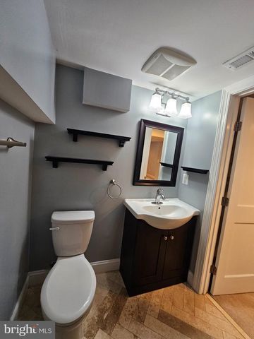 5925 MONTICELLO RD, Alexandria, VA 22303