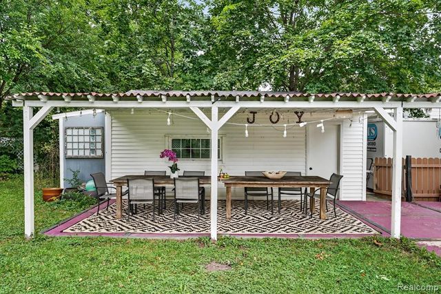 767 Center Drive, Ann Arbor, MI 48103