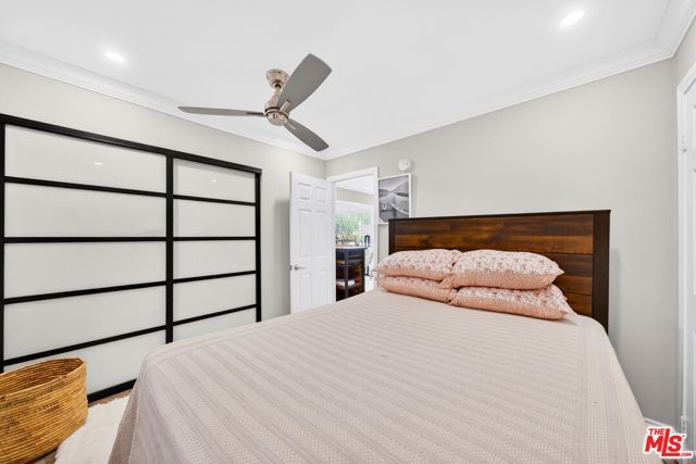 1200 Tamarind Avenue, Los Angeles, CA 90038