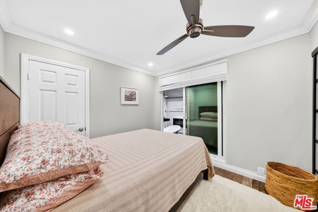 1200 Tamarind Avenue, Los Angeles, CA 90038