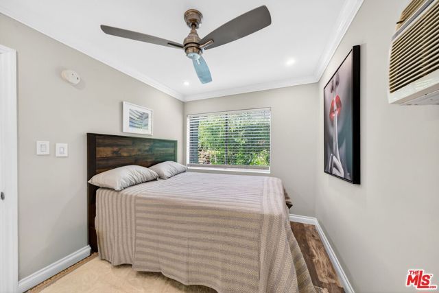 1200 Tamarind Avenue, Los Angeles, CA 90038