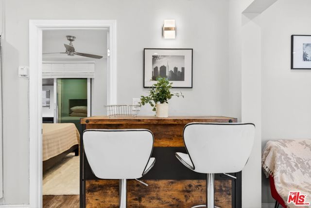 1200 Tamarind Avenue, Los Angeles, CA 90038